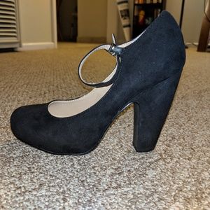 Nine West Pumps